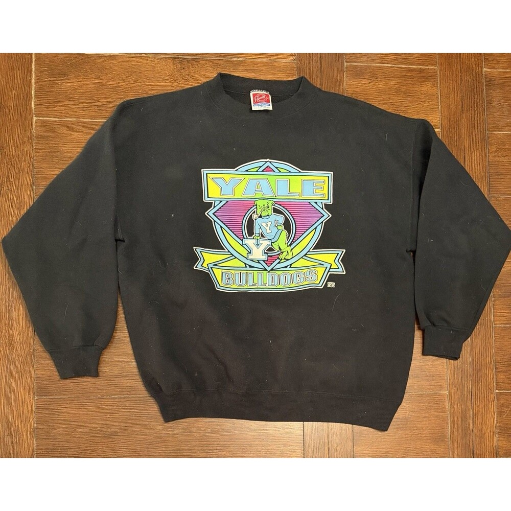 Vintage Yale Bulldogs Men’s Size XL Black Made In USA Crewneck Sweater